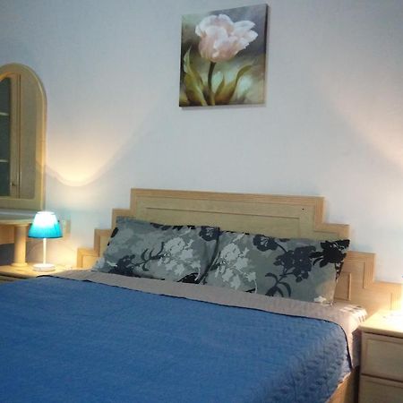 Pinang Beach Apartment @ Bayu Emas บาตูเฟอริงกี ภายนอก รูปภาพ