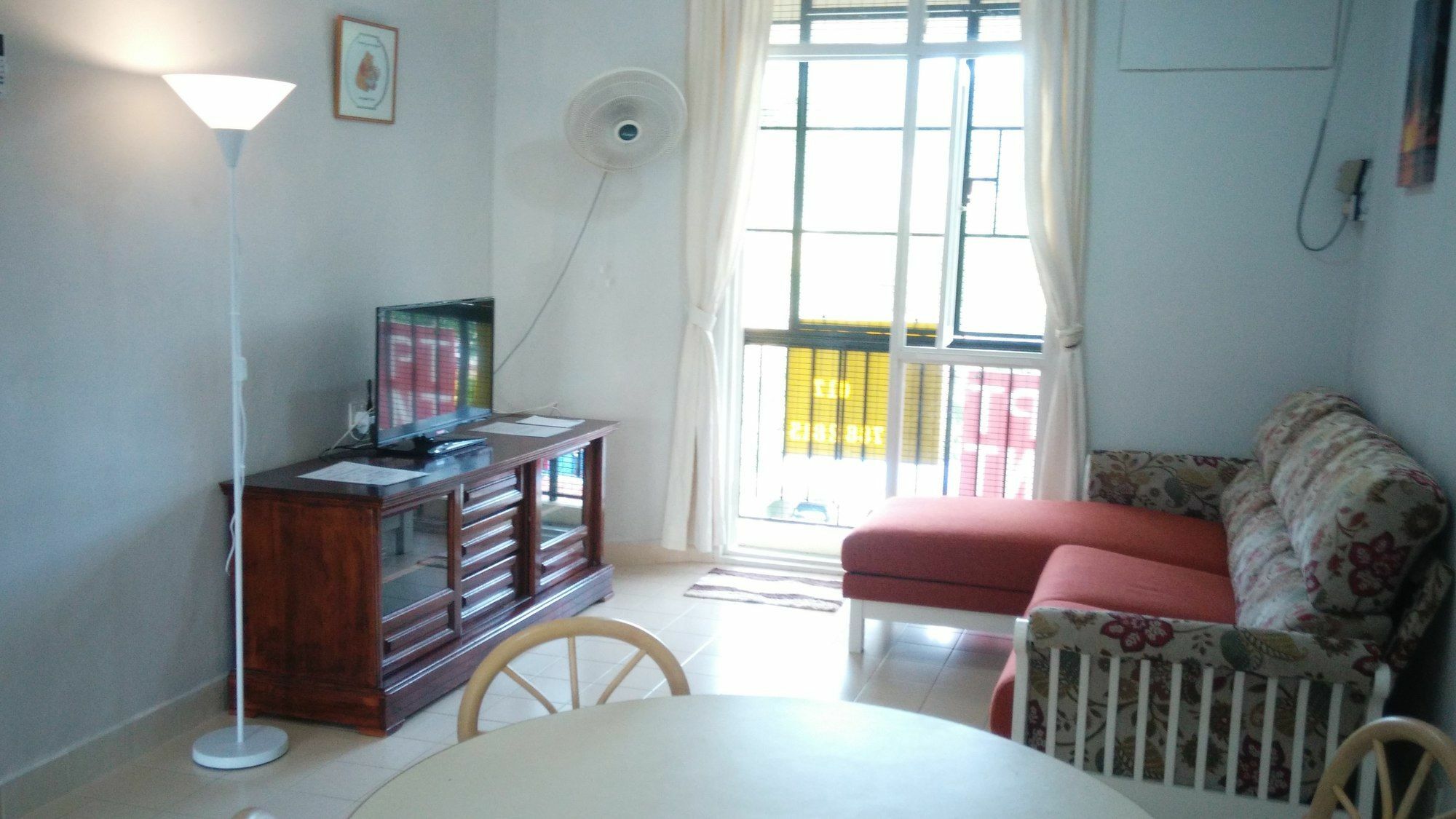 Pinang Beach Apartment @ Bayu Emas บาตูเฟอริงกี ภายนอก รูปภาพ