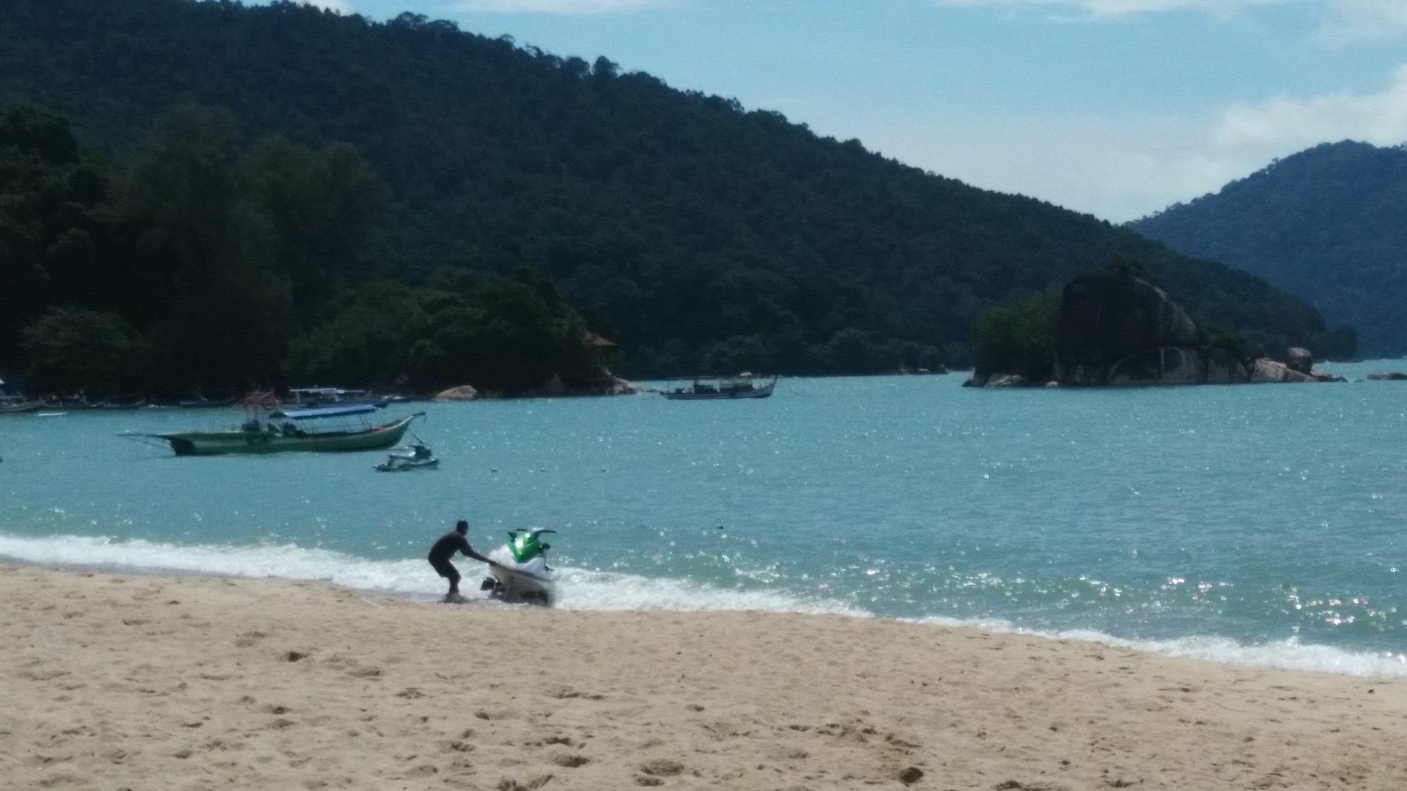Pinang Beach Apartment @ Bayu Emas บาตูเฟอริงกี ภายนอก รูปภาพ