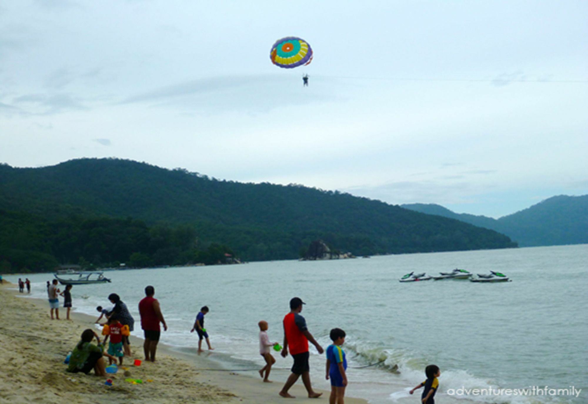 Pinang Beach Apartment @ Bayu Emas บาตูเฟอริงกี ภายนอก รูปภาพ