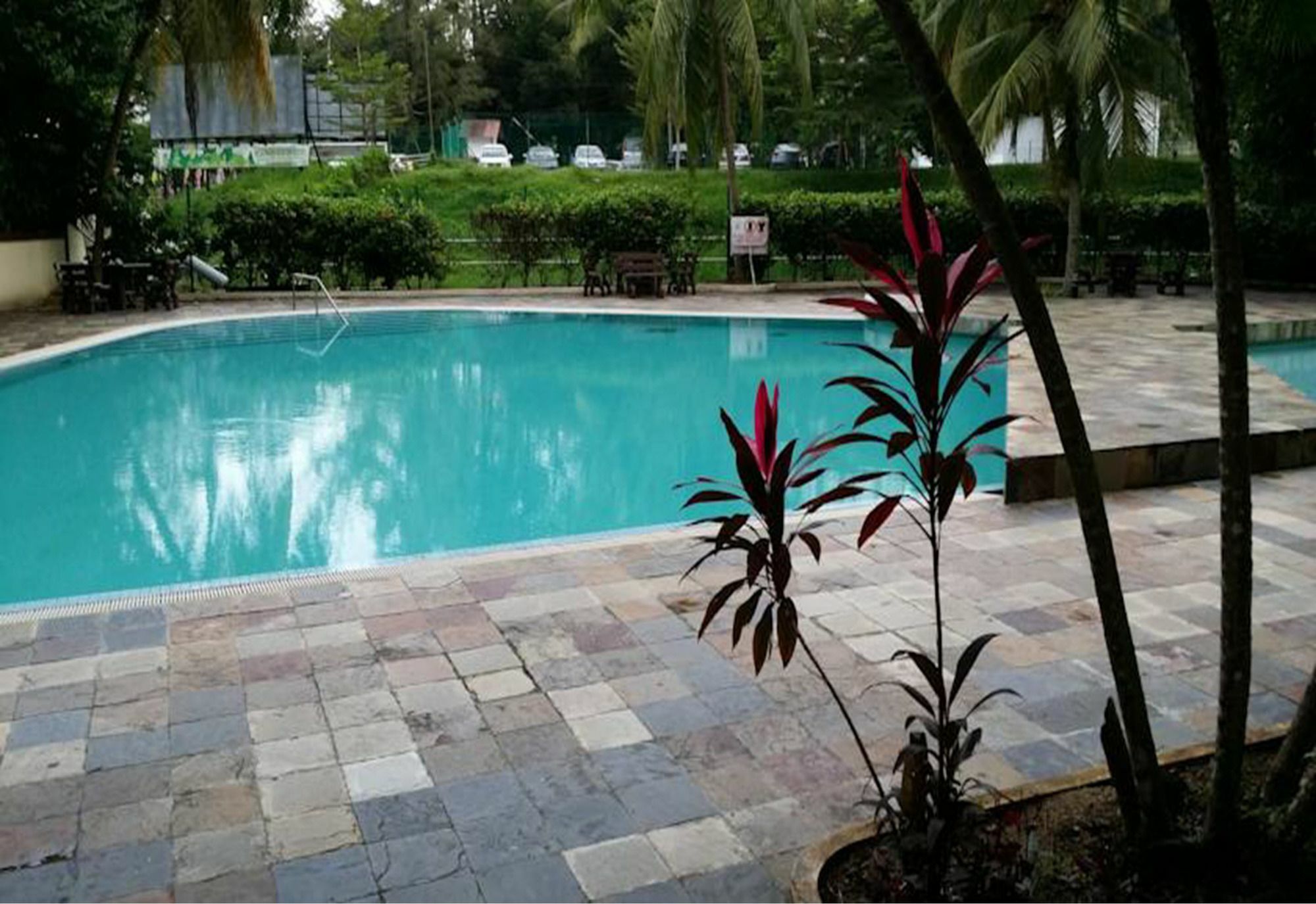 Pinang Beach Apartment @ Bayu Emas บาตูเฟอริงกี ภายนอก รูปภาพ